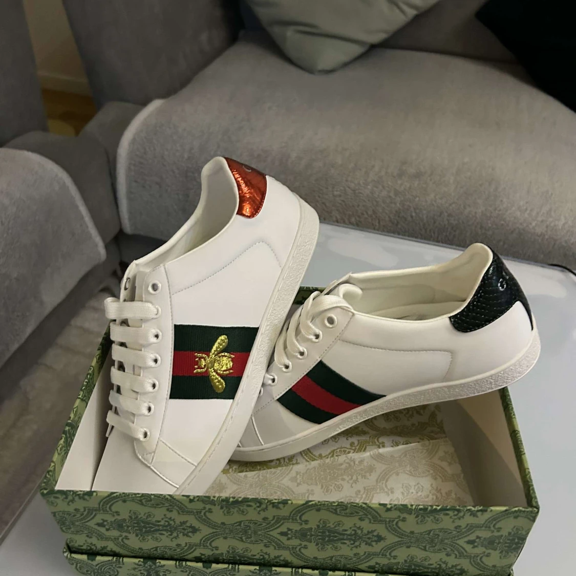 Gucci Ace vita sneakers med bi-detalj - 2