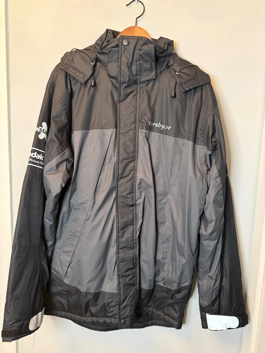 Fodrad vinterjacka från filmen Rally brudar