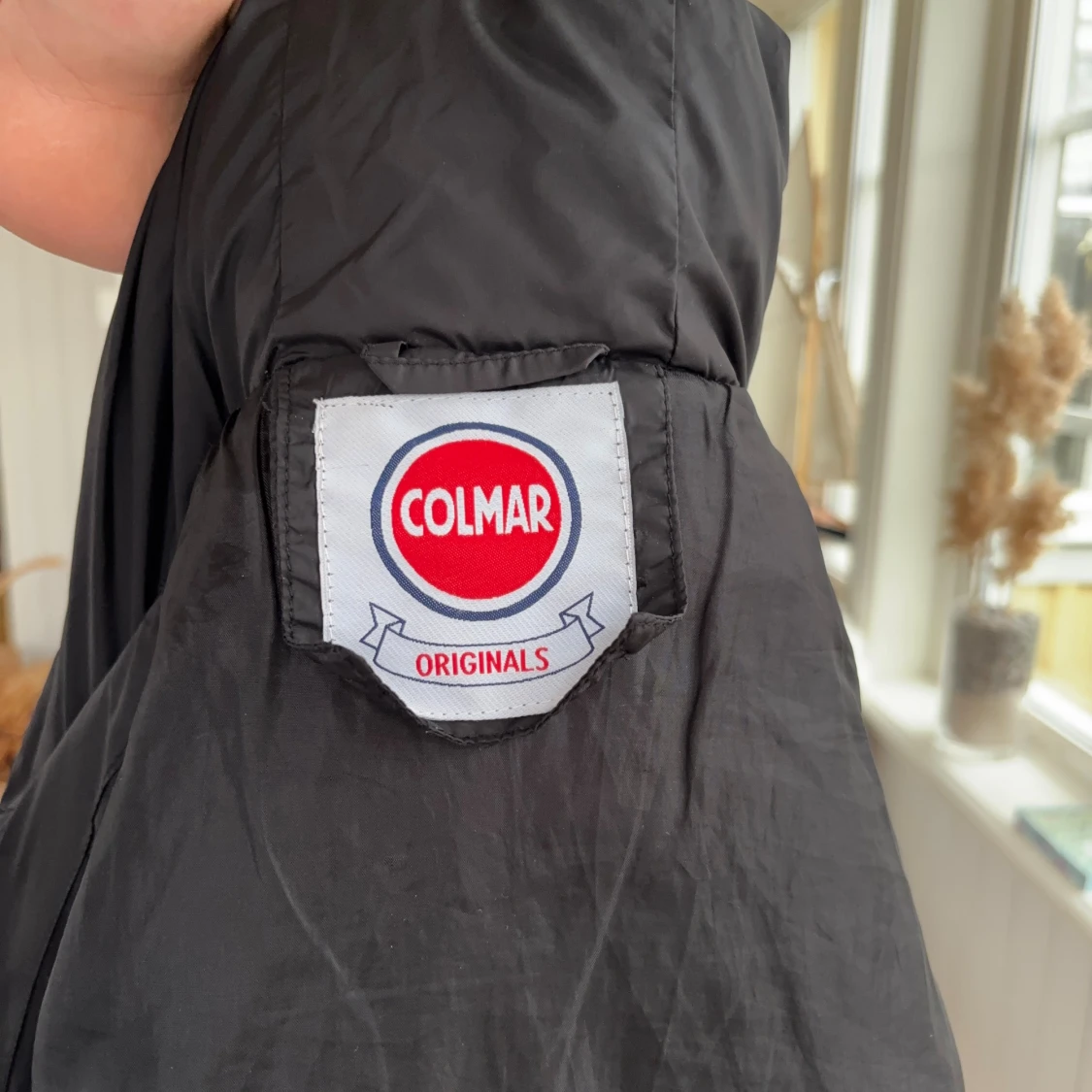 Svart pufferjacka från Colmar - 2