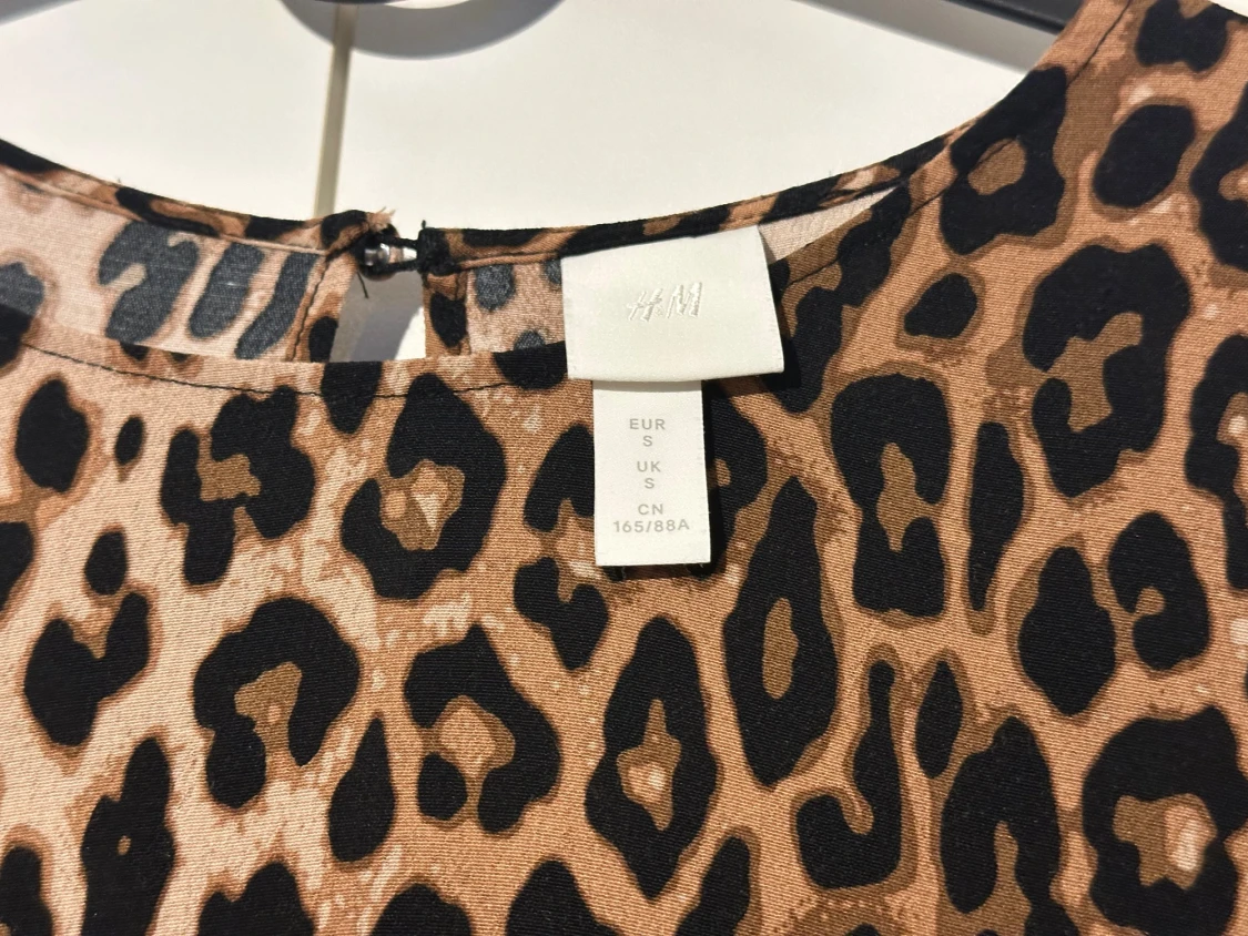 H&M leopardmönstrad klänning, storlek S - 5