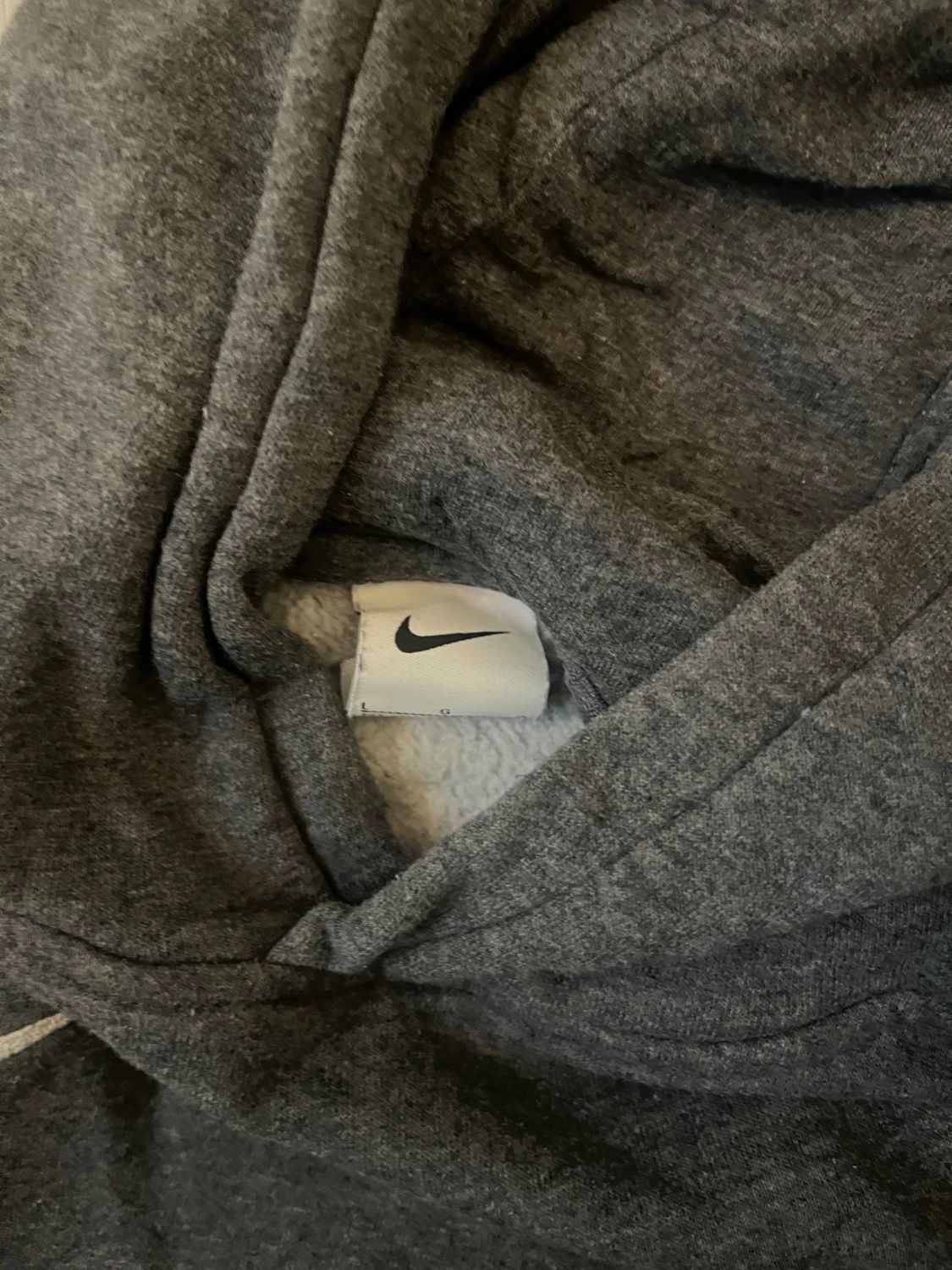 Mörkgrå Nike hoodie med huva - 2