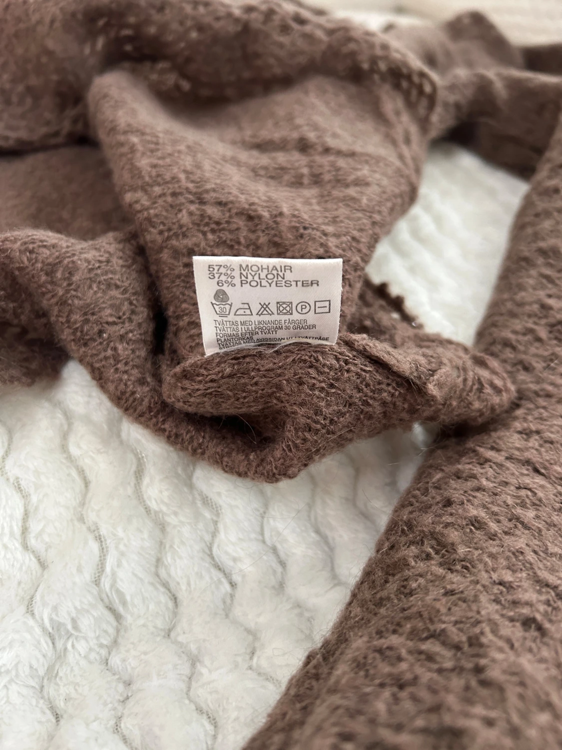 Stickad omlotttröja i mohair-mix   - 4