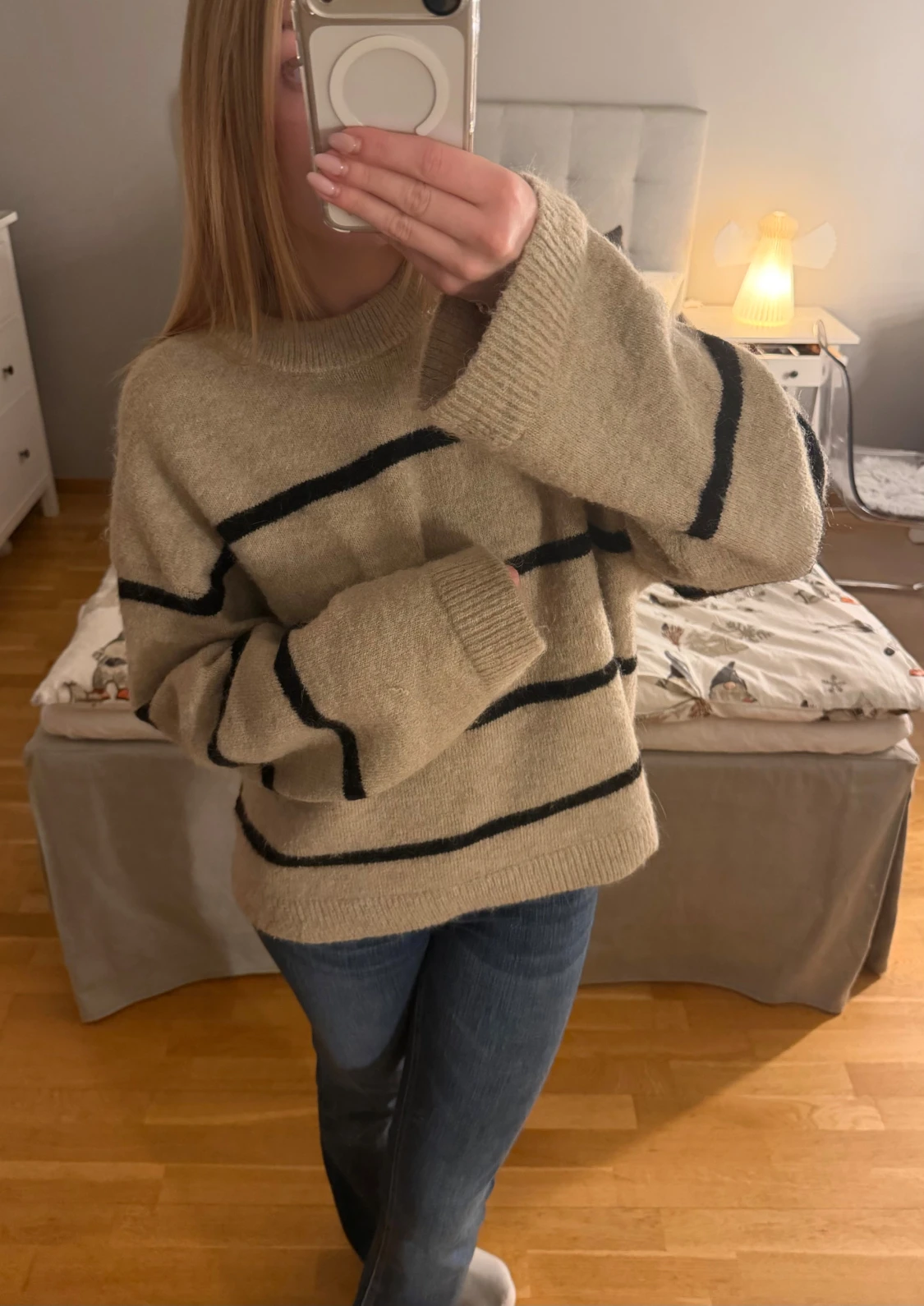 Beige stickad randig tröja - 1