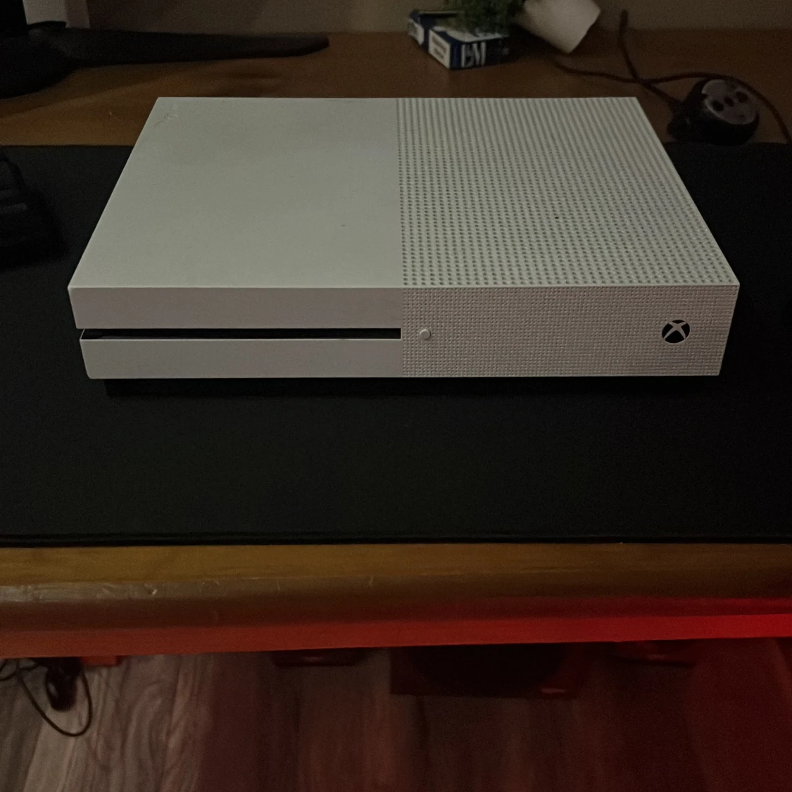 Xbox One S ( Med kontroll ) - 1