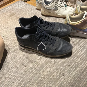 Philip model trainers - Fina och bra skick 