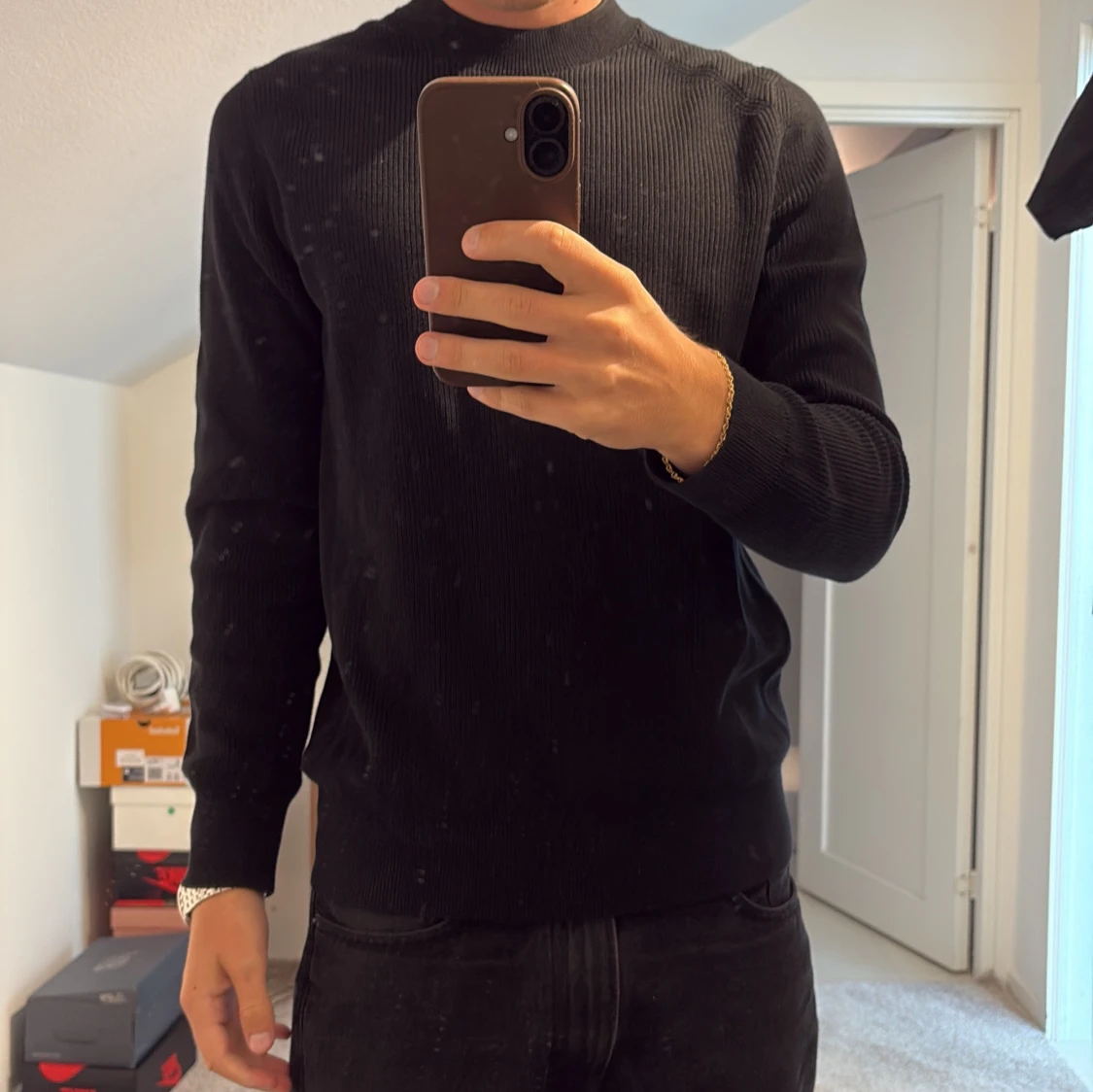 Ribbstickad tröja från Cos