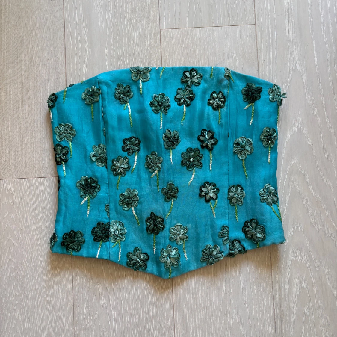 Blommig broderad korsett - 1