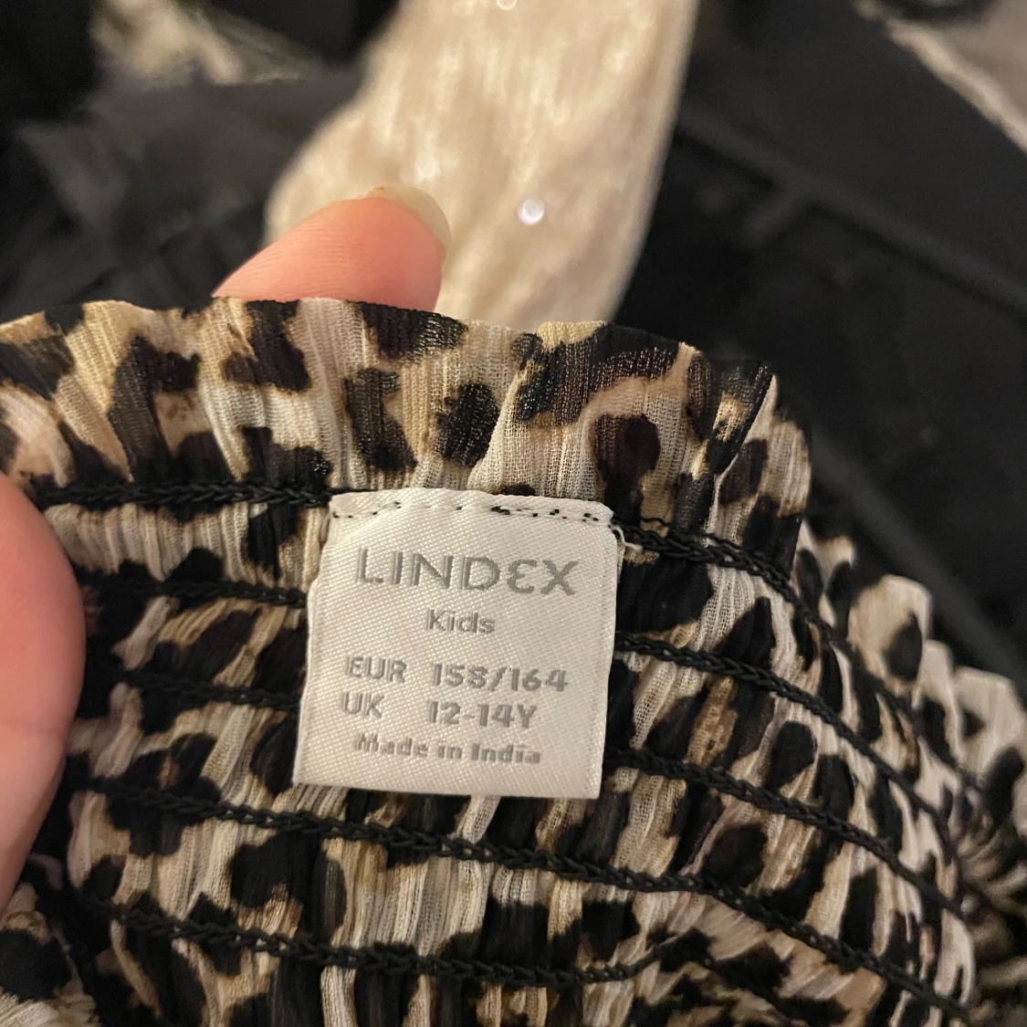 Leopardmönstrad kjol från Lindex - 1