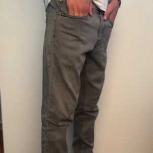 Tiger of Sweden Jeans - Ett par riktigt feta tiger of Sweden jeans, storlek:W28 L32 modell: Sharp 