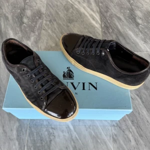 Lanvin skor - Lanvin skor - Skick: Bra skick - Tillbehör: endast skorna - Nypris: 4000kr - TrendWardrobe