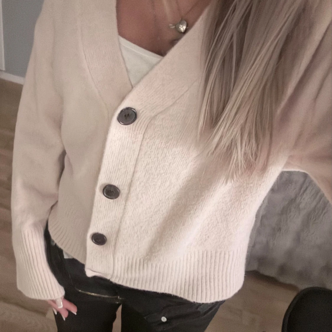 Ljus rosa kofta från H&M 