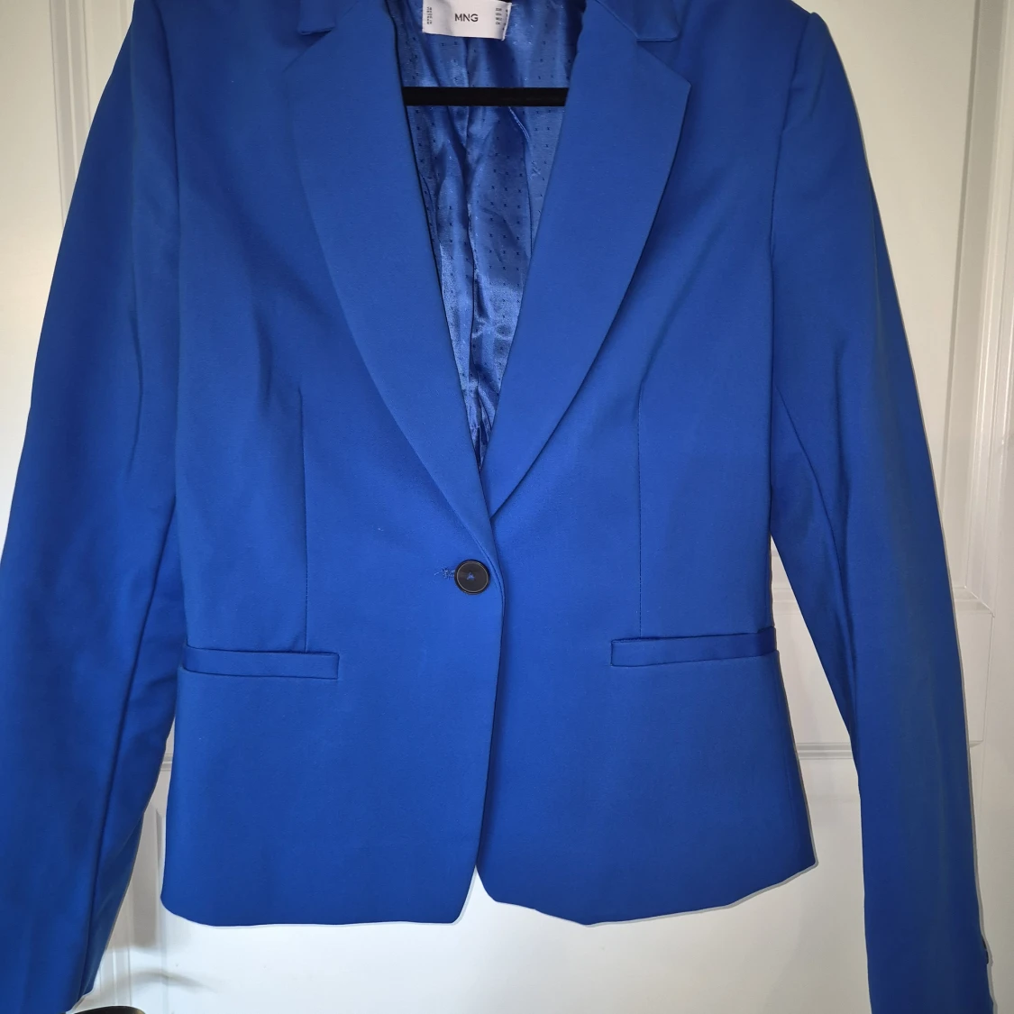 Kornblå kavaj från Mango MNG, storlek 40