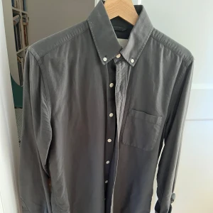 A Days March skjorta - Mörkgrön skjorta från A days march som blivit för liten (S). Bra skick