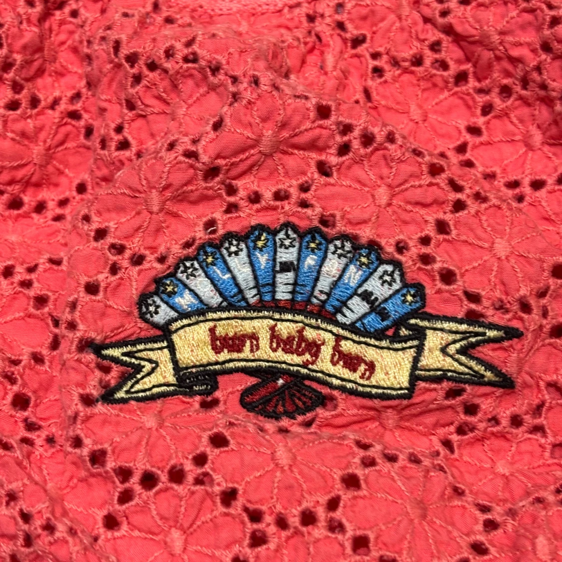 Broderad rosa blus med rosett Odd Molly  - 3