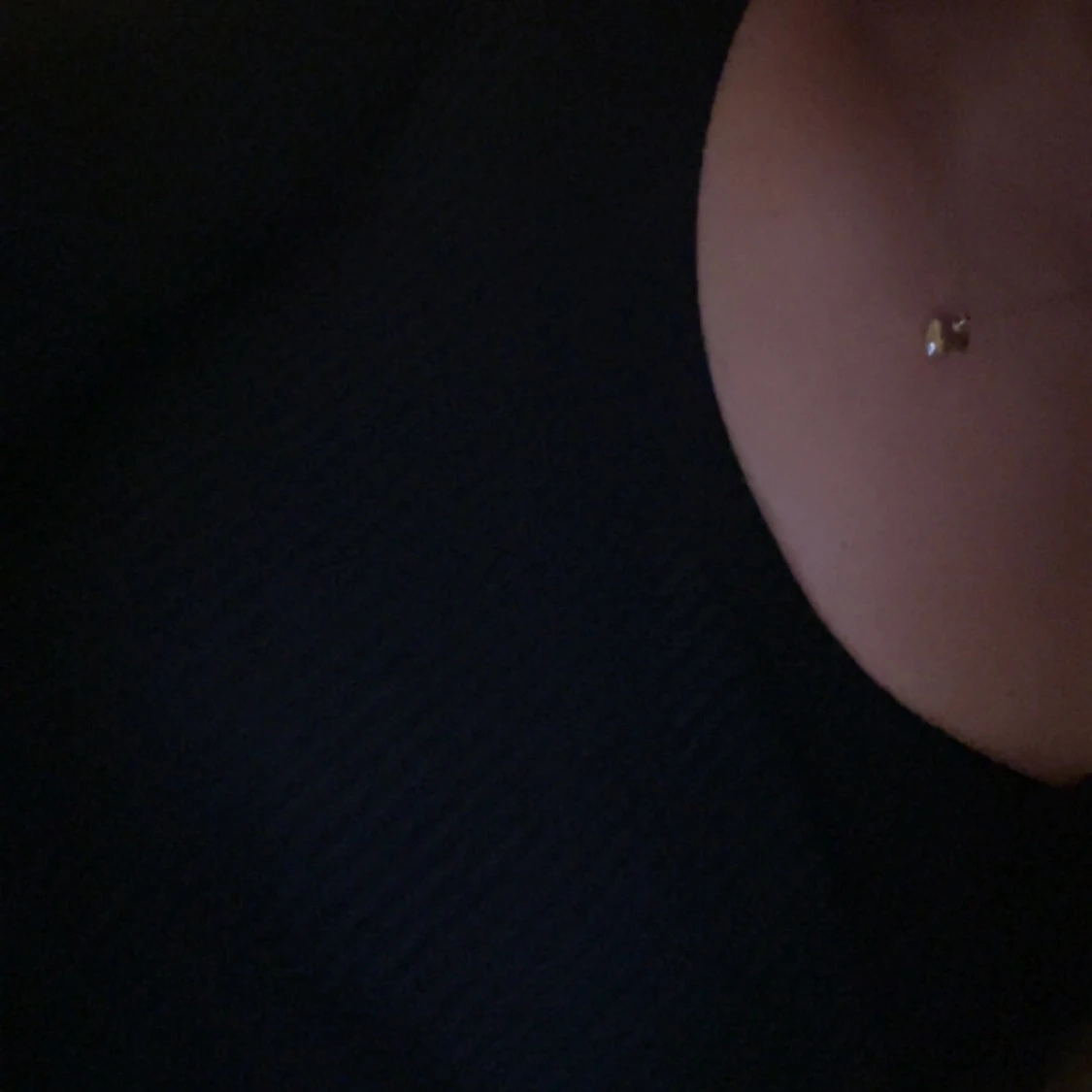 Svart croppad långärmad topp - 1