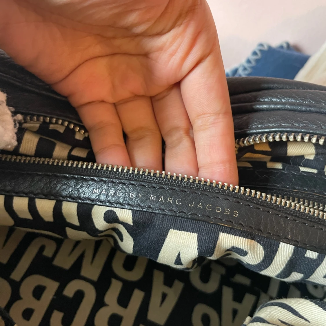 Svart handväska från Marc by Marc Jacobs - 2