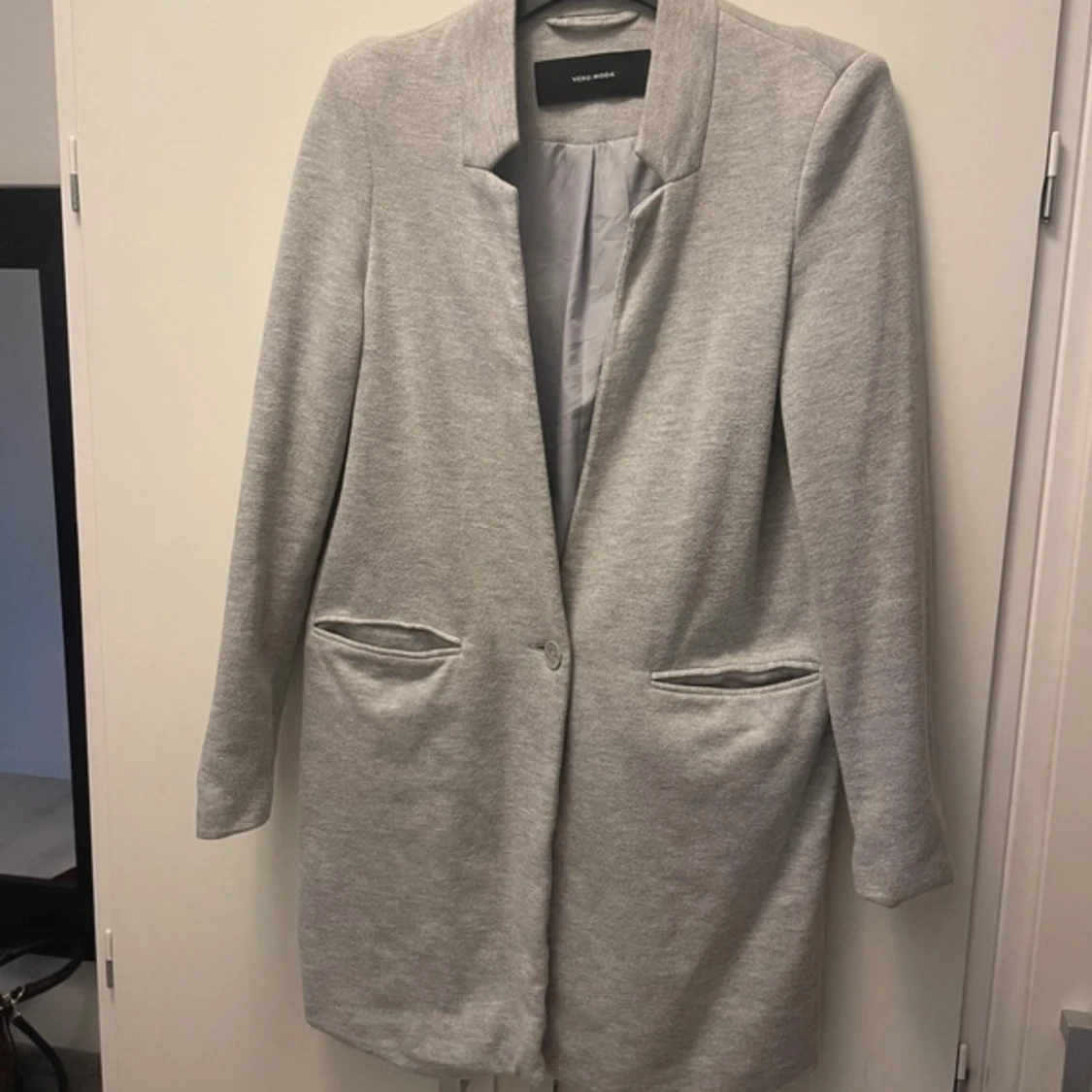 Ljusgrå kappa från Vero Moda - 2