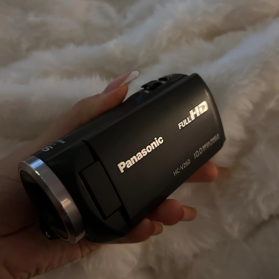 Panasonic HC-V260 Full HD Camcorder