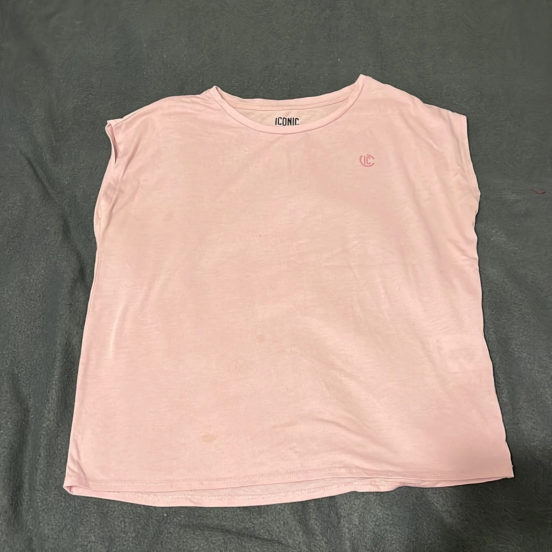 Ljusrosa ärmlös topp från Iconic