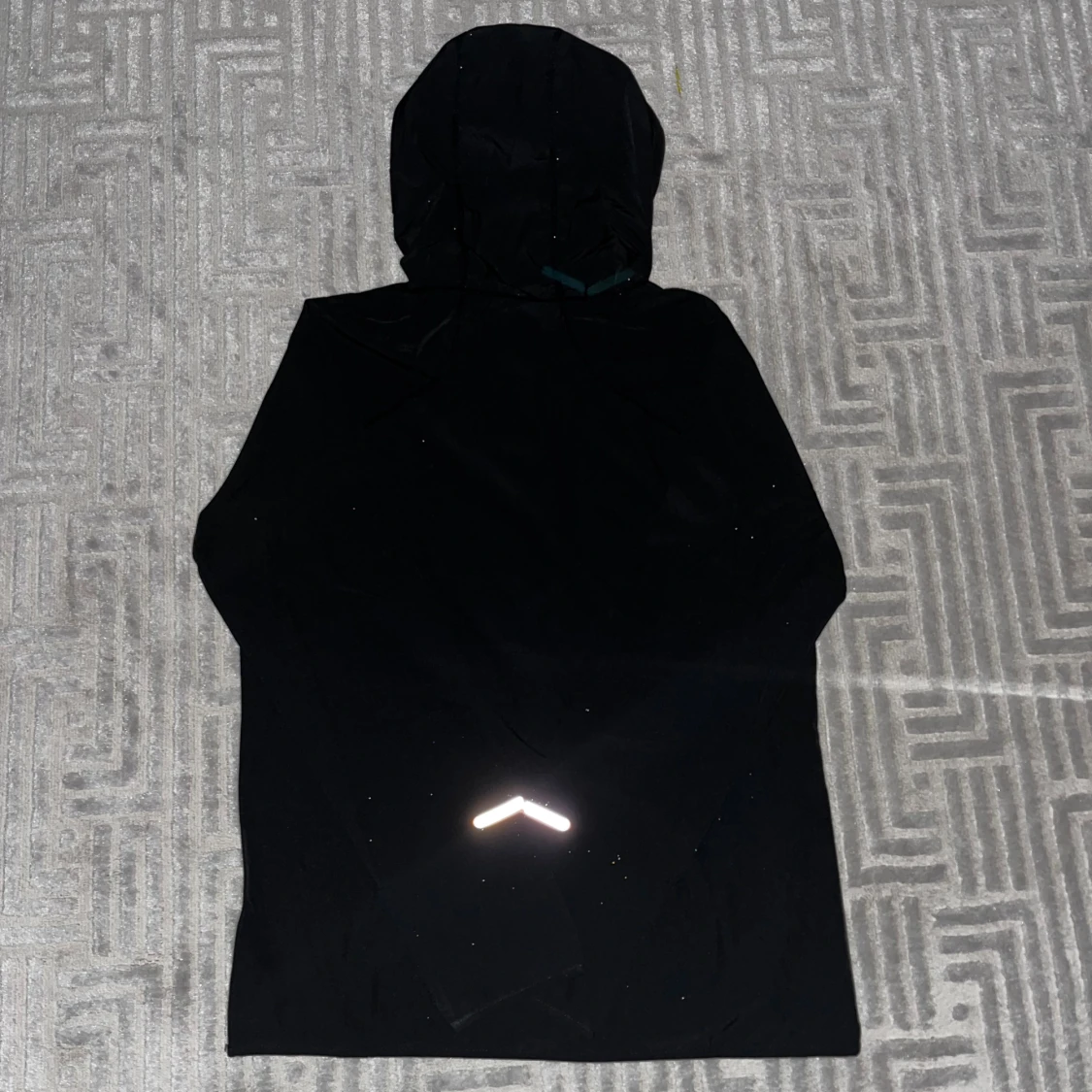 Svart vindjacka med huva. Nike 160-170cm - 1