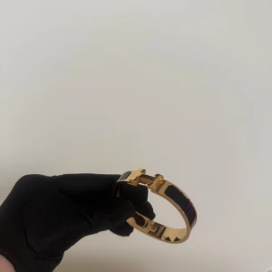 Herme’s armband  - @luxaryvault på instagram