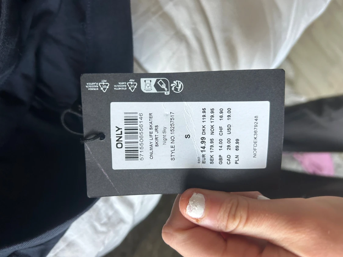 Mörkblå skaterkjol från ONLY - 1