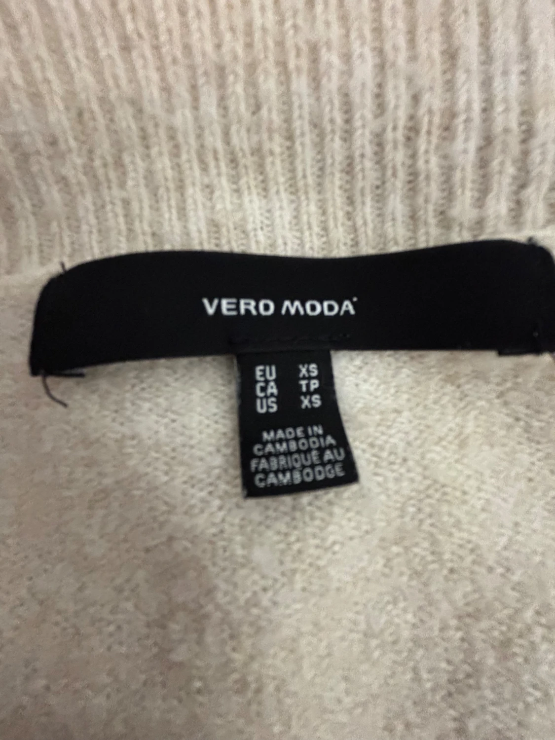 Beige stickad tröja från Vero Moda - 2