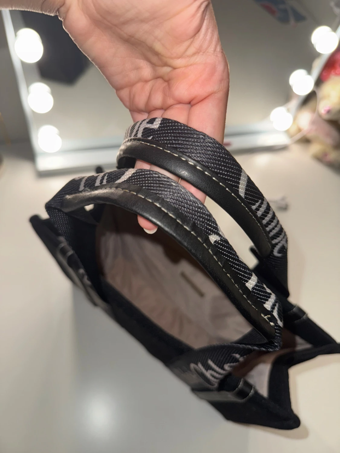 Svart handväska från Chloé - 2