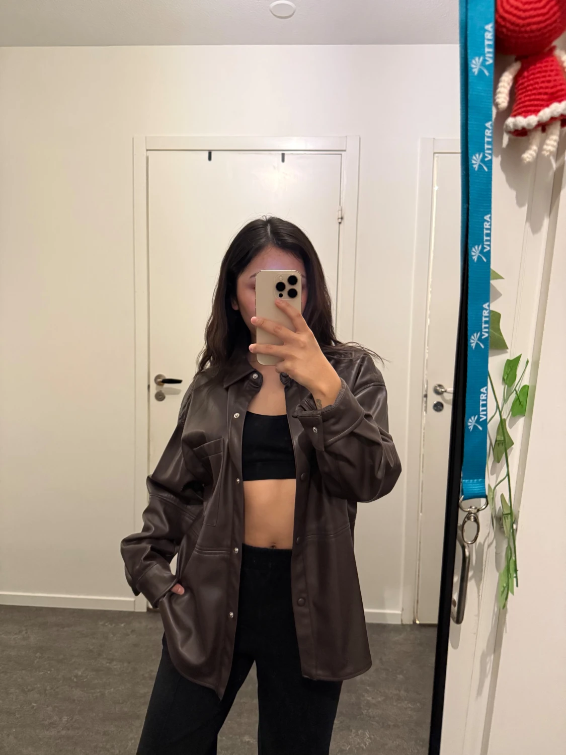 Brun oversized skinn-overshirt