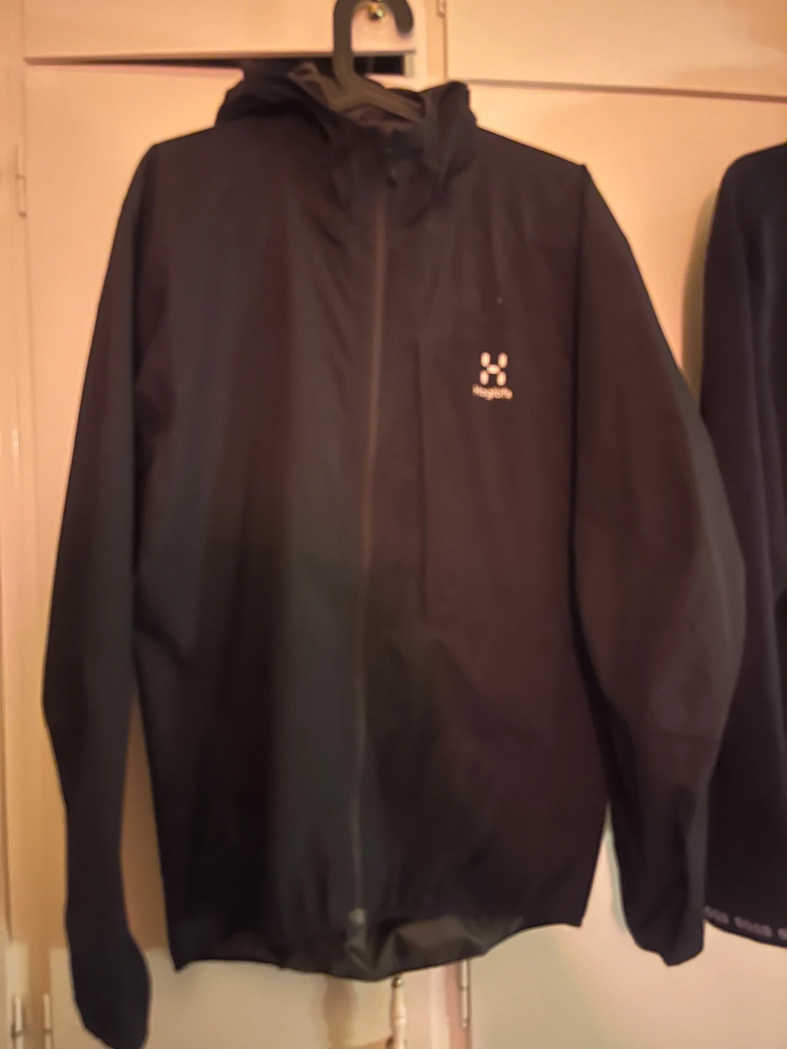 Svart vindjacka från Haglöfs - 1