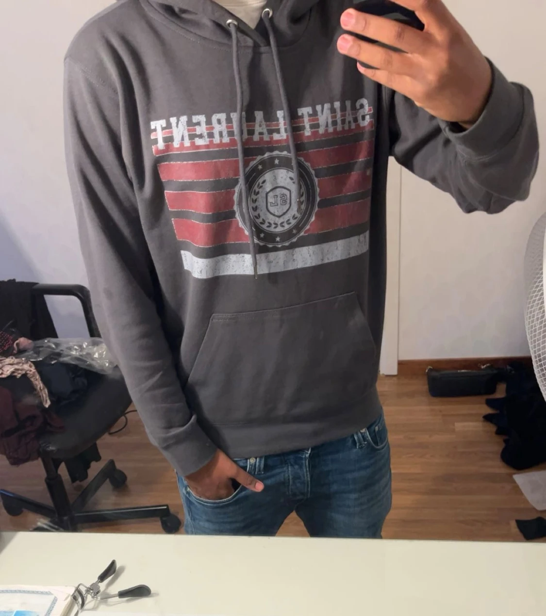 Grå Saint Laurent hoodie 