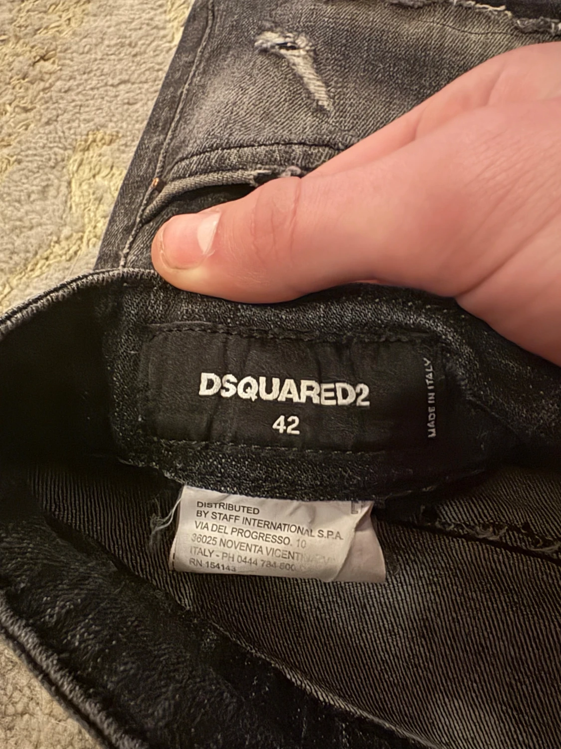 Svarta distressed jeans från Dsquared2 - 5