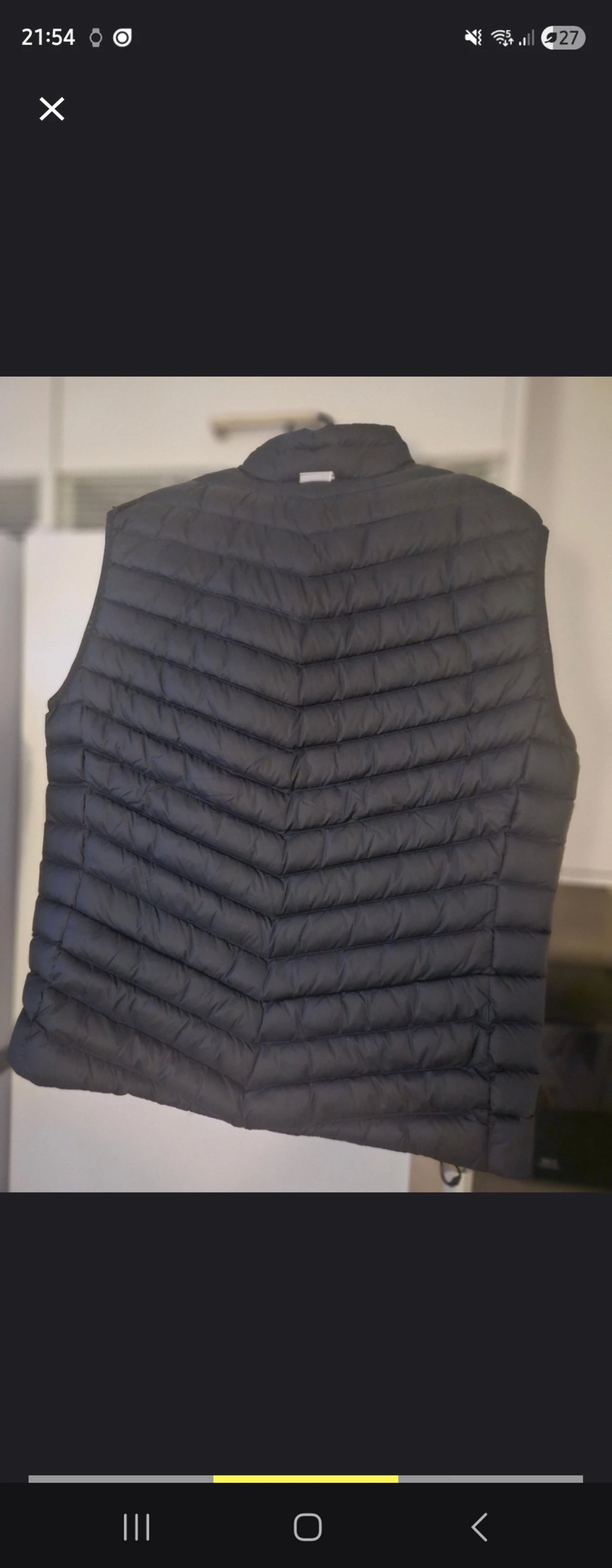 Svart dunväst från Peak Performance - 1