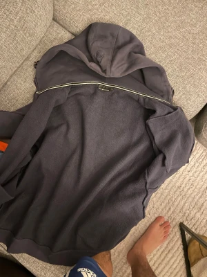 Mörkblå sail racing kofta - Fin mörkblå sail racing kofta med barn storlek 160 