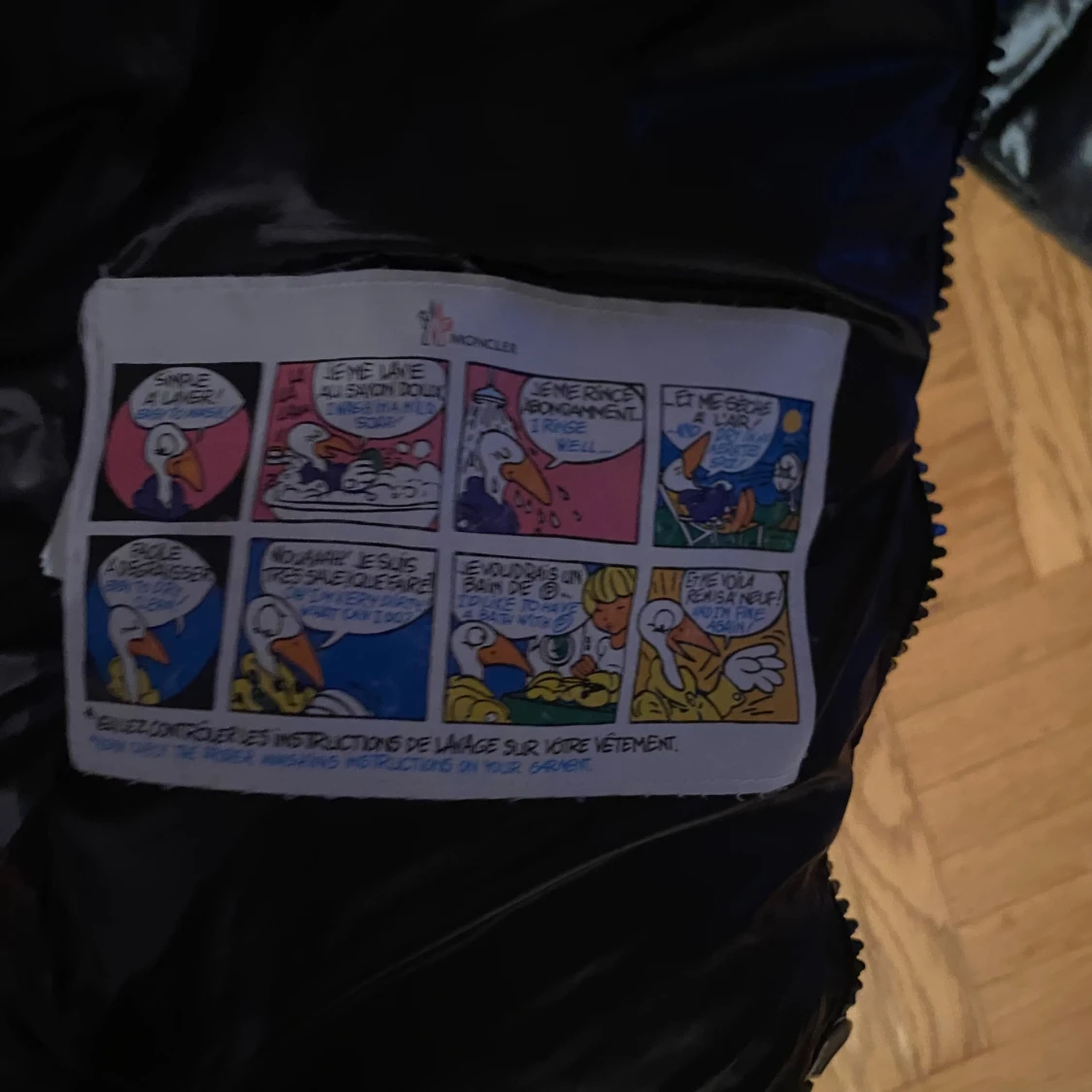 Svart Moncler Maya dunjacka  - 4