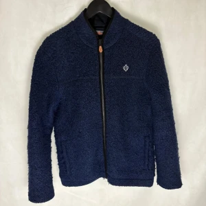 Morris fleecejacka - Bra skick och mycket kvar att ge. Modellen är 185