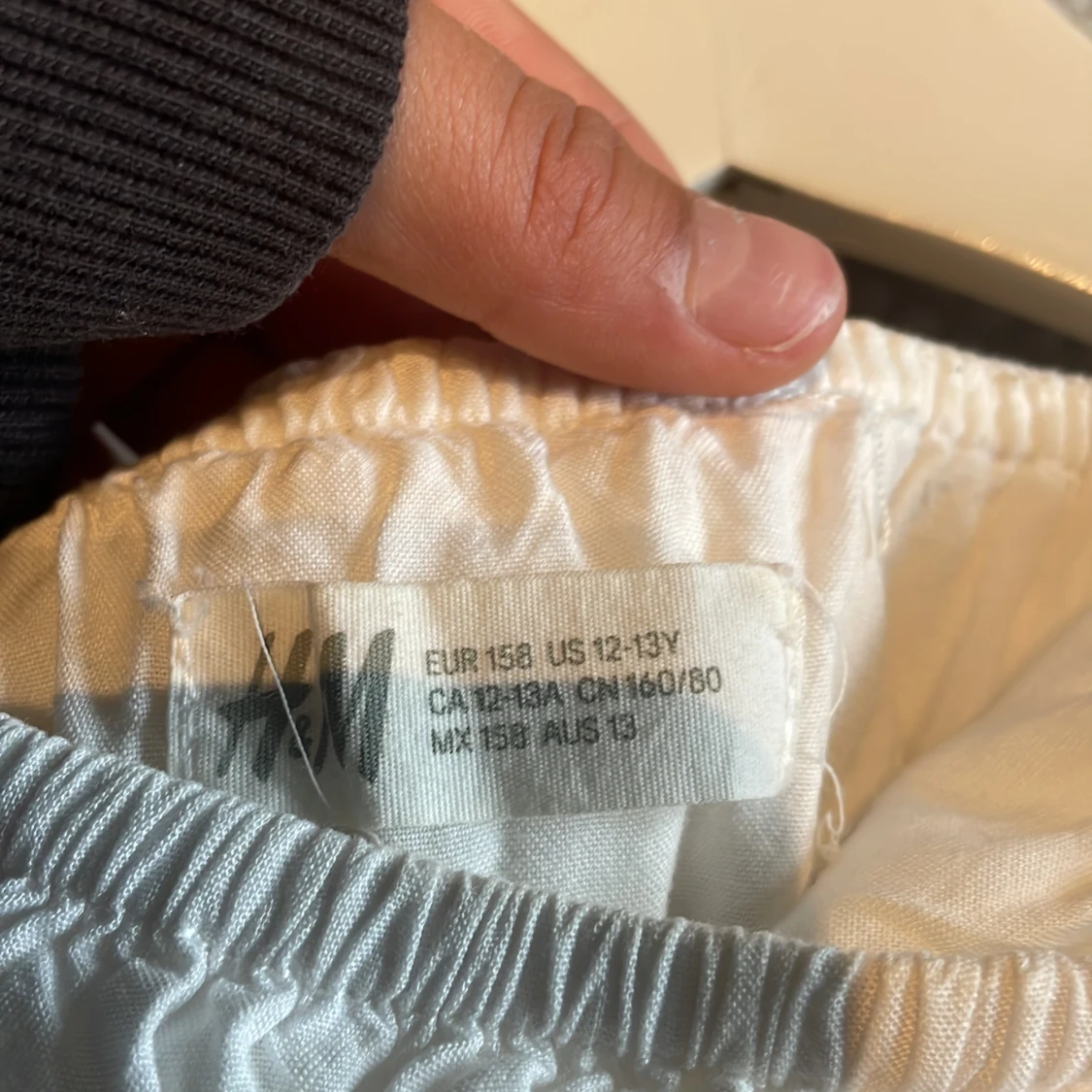 Vit volangtop från H&M med smala band - 2