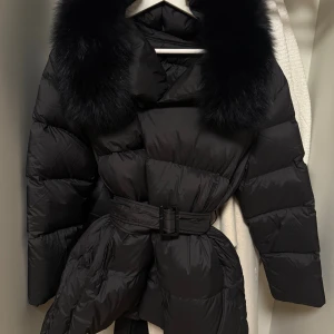 Selma Jacket - Femenina Of Sweden - Nästan helt oanvänd. Strl S. Nypris 3.500:-