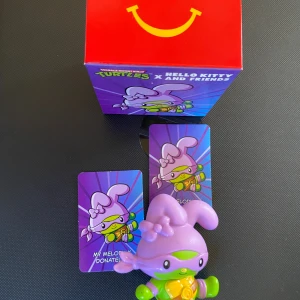 Hello Kitty and Friends (Turteles)  - Ny, endast öppnad för att se! 