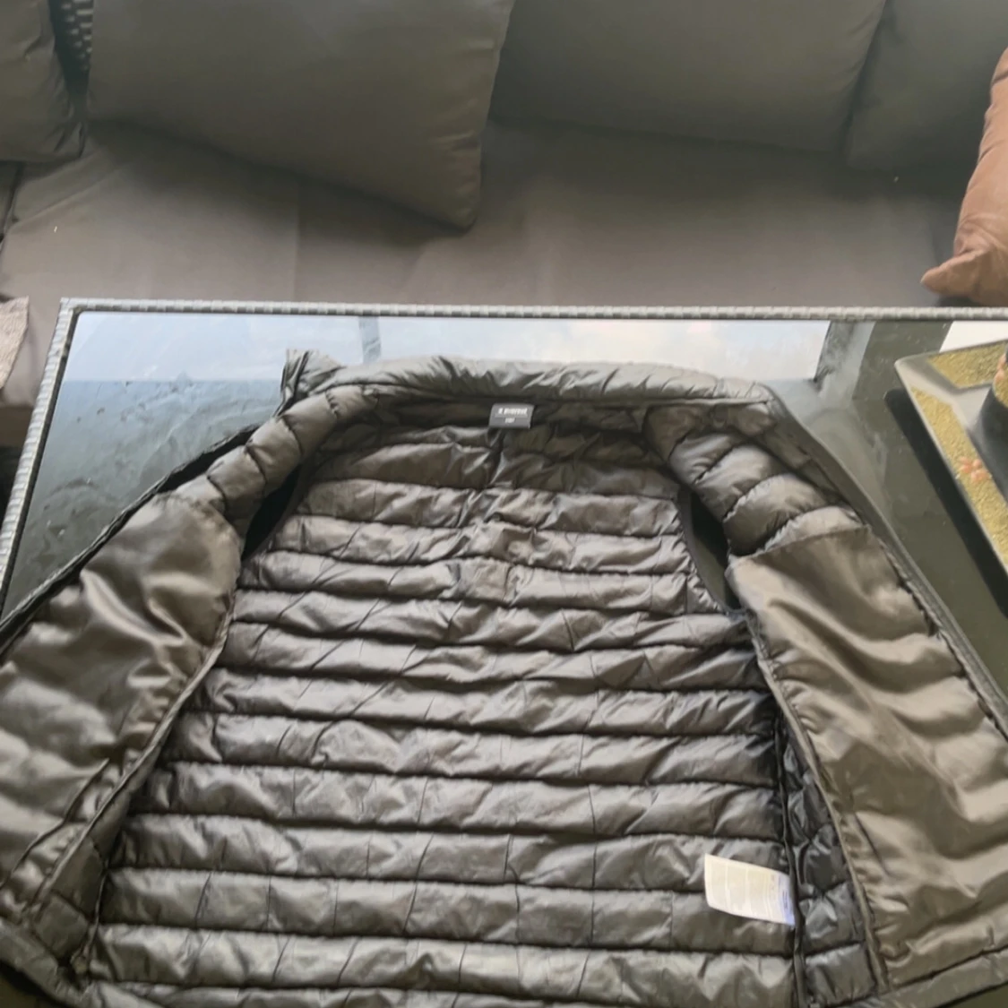 Svart dunväst från Everest - 1