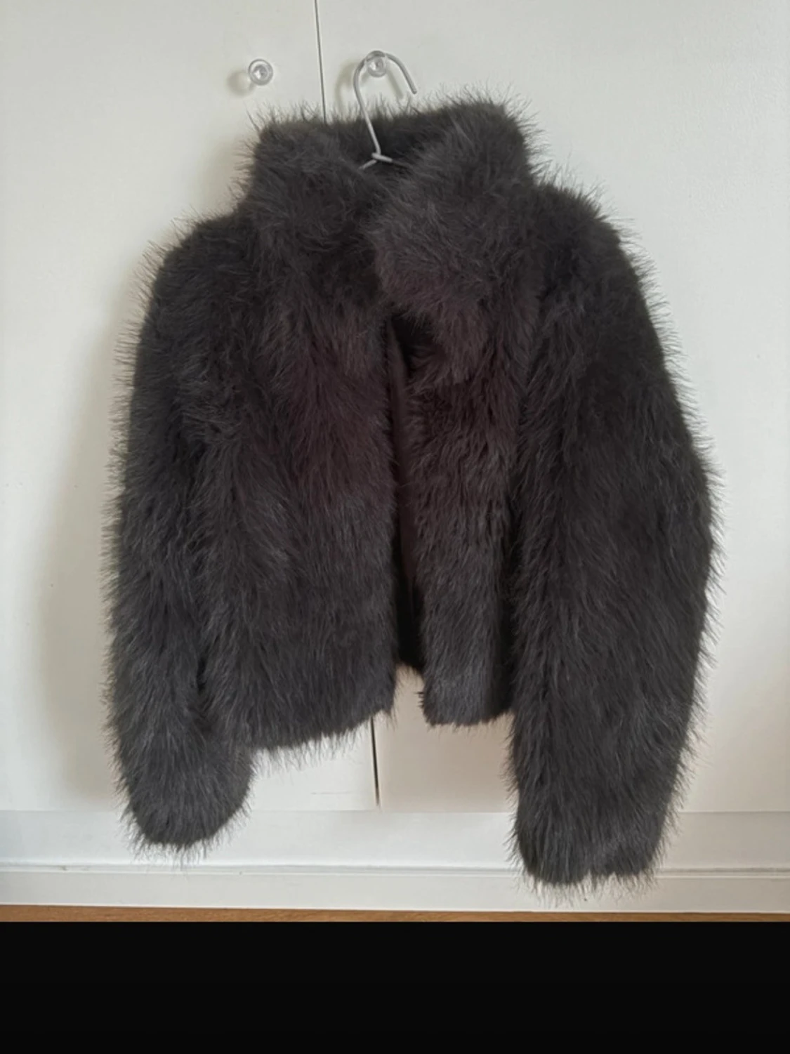 Mörk brun/svart pälsjacka från Zara - 1