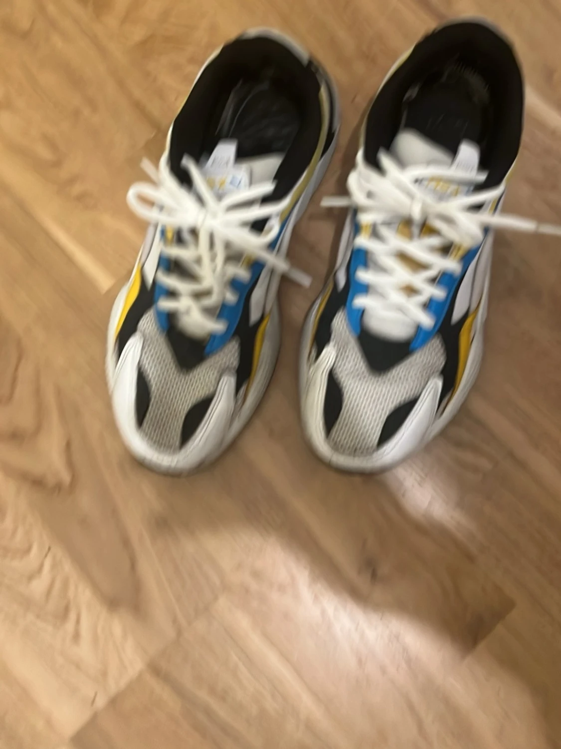 Färgglada sneakers från Puma - 1