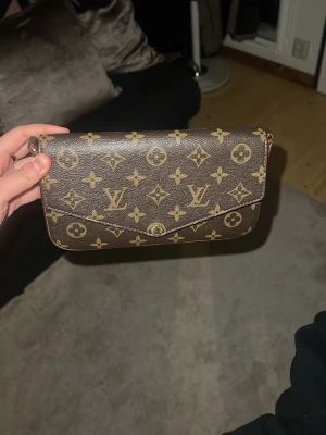 Väska  - Söt liten väska 