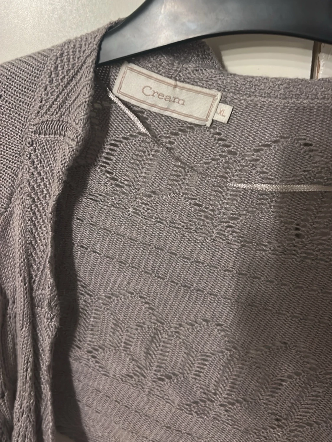 Grå stickad kofta från Cream - 1