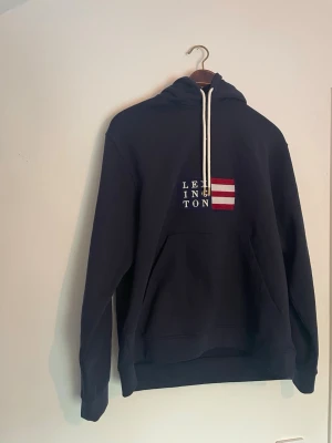Lexington hoodie - Lexington hoodie använt den 2 gånger, storlek xl