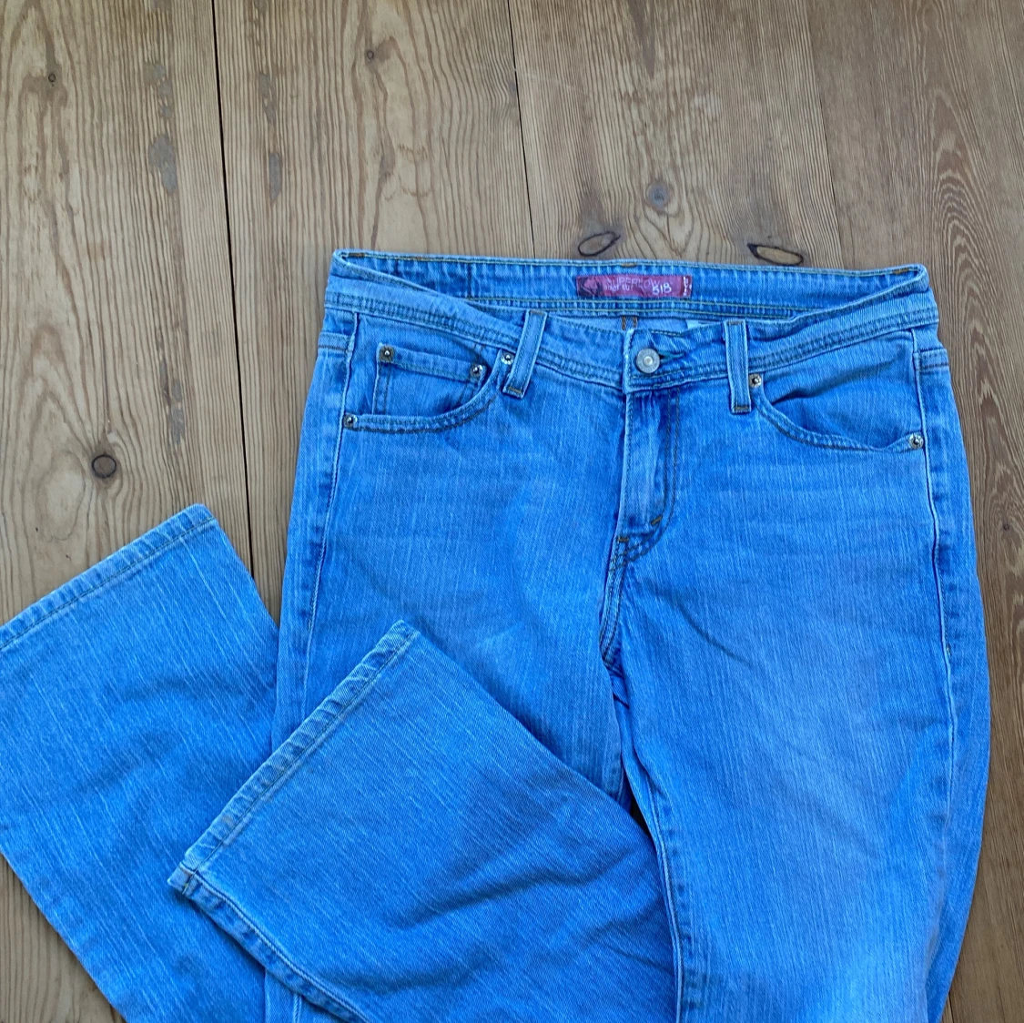 Levi's 518 Superlow Bootcut Jeans - 2