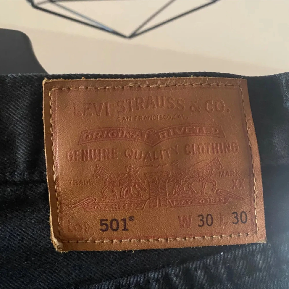 Svarta Levi's 501 jeans W30 L30 - 2