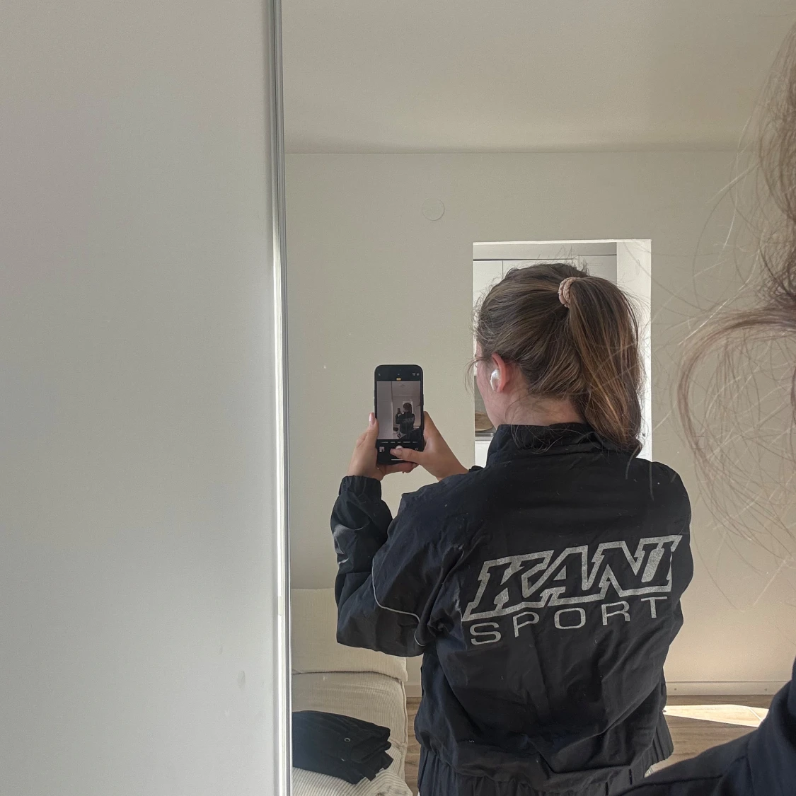 Svart vindjacka från Kani Sport XS - 2