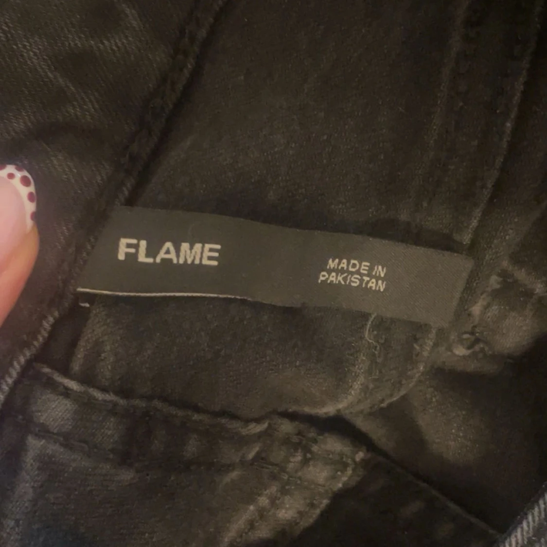 Svarta bootcut byxor från Flame - 3