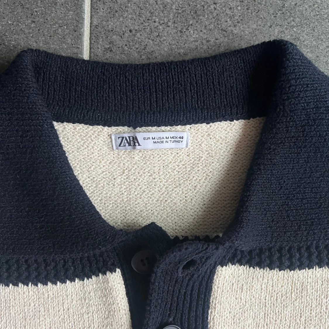 Randig pikétröja från Zara i marinblått - 2